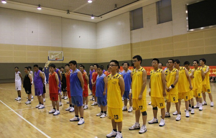 揚名邦風(fēng)采 展員工風(fēng)貌— —名邦置業(yè)集團第二屆籃球聯(lián)賽正式拉開帷幕
